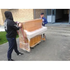 Грузовое такси Перевозка пианино и рояля по спб и области id 123780 Грузовое такси Перевозка пианино и рояля по спб и области id 123780